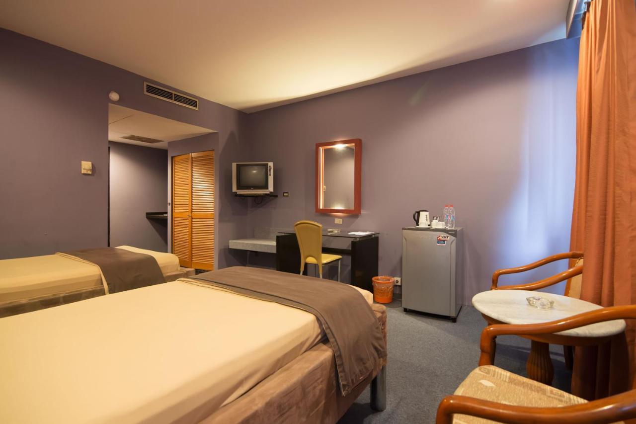 Hotel Peninsula Mangga Besar ג'קרטה מראה חיצוני תמונה