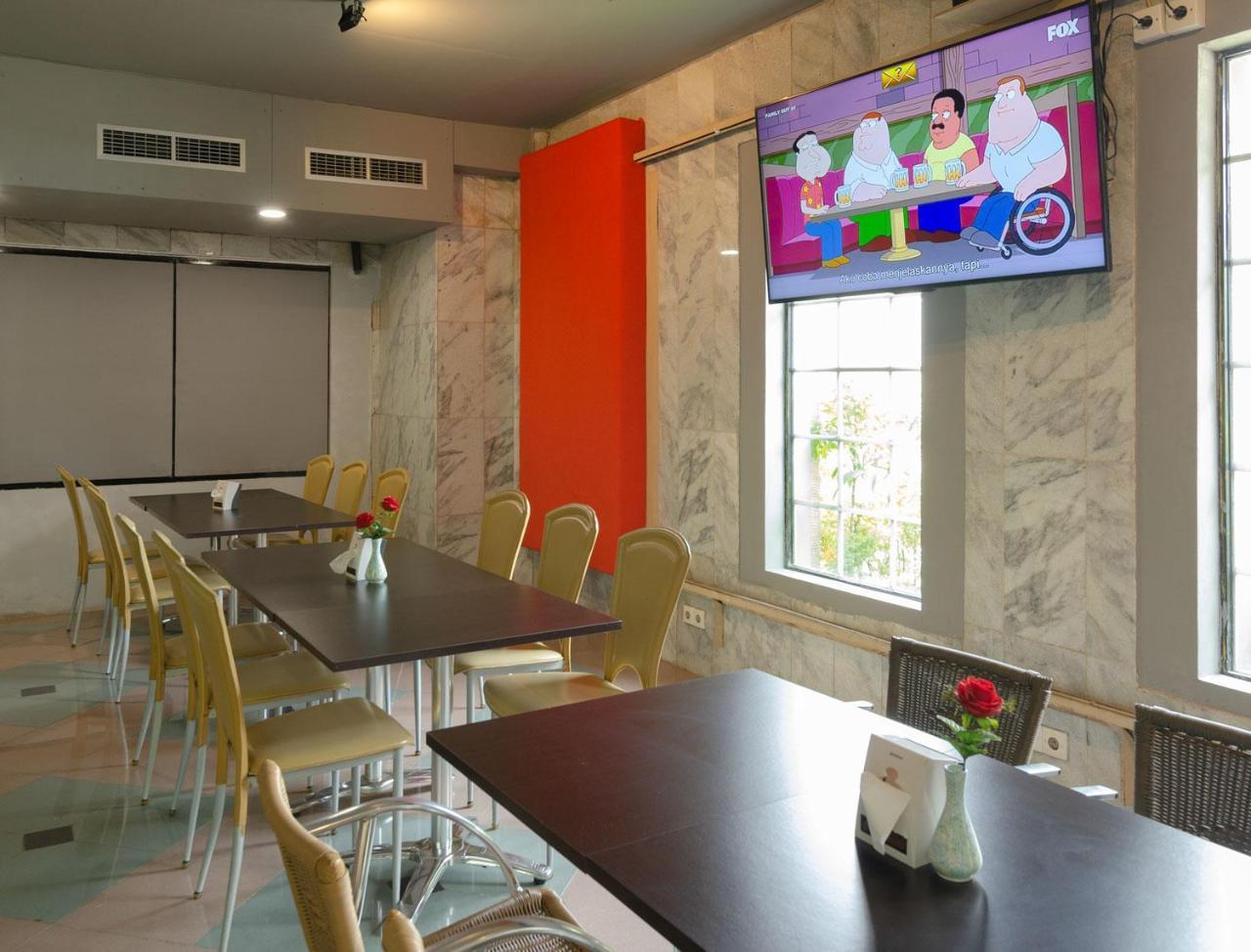 Hotel Peninsula Mangga Besar ג'קרטה מראה חיצוני תמונה