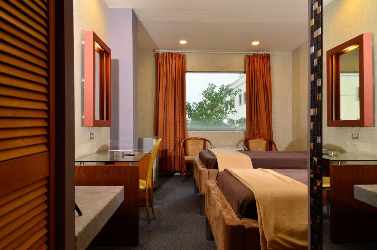 Hotel Peninsula Mangga Besar ג'קרטה מראה חיצוני תמונה